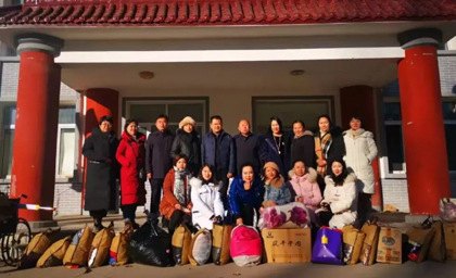 呼市女商會送溫暖、獻愛心、助力鄉(xiāng)村振興