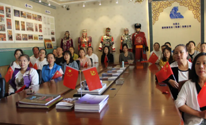 觀看閱兵盛典，凝聚奮進(jìn)力量——德利源公司組織全體職工集體觀看9.3閱兵禮